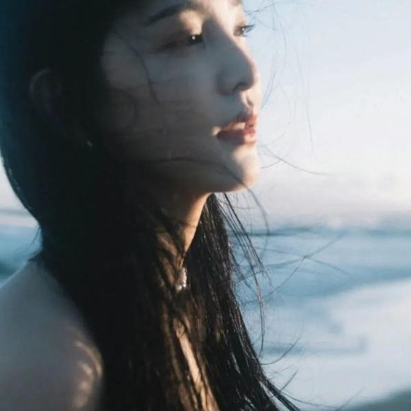 喧闹的街·宁静的海